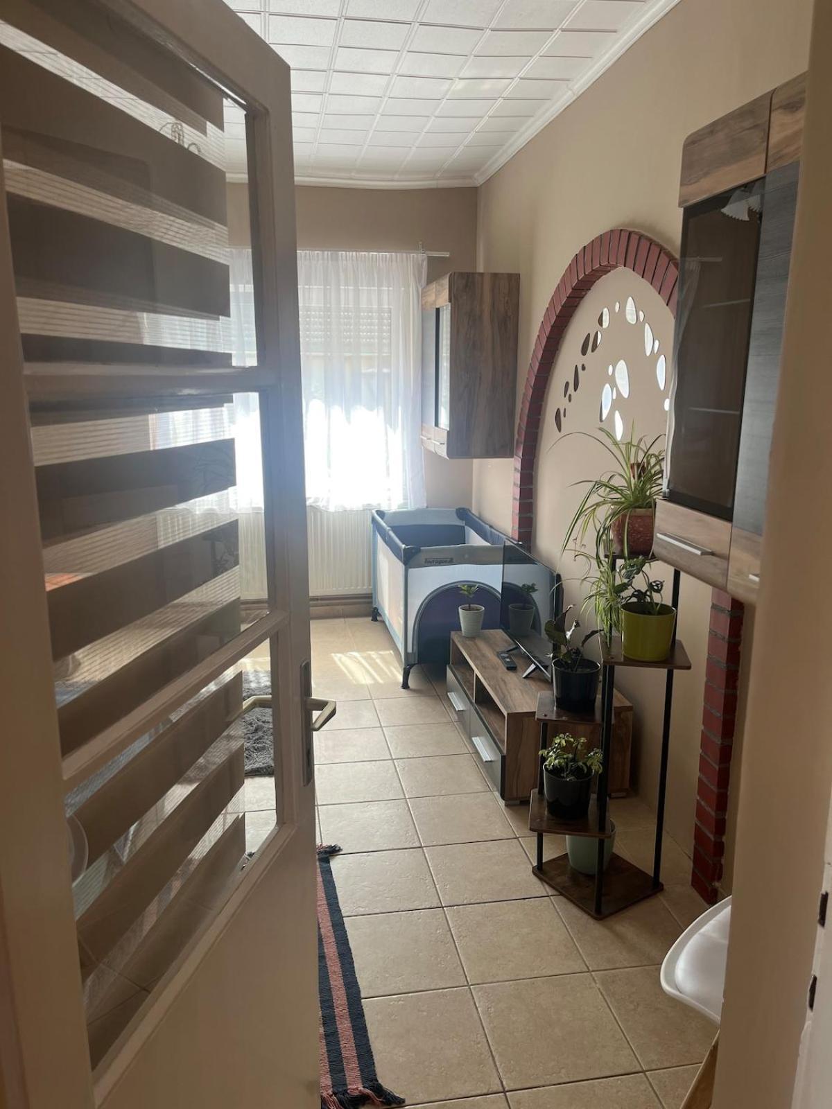 Tejfeles Vendeghaz Apartment Porva Exterior photo